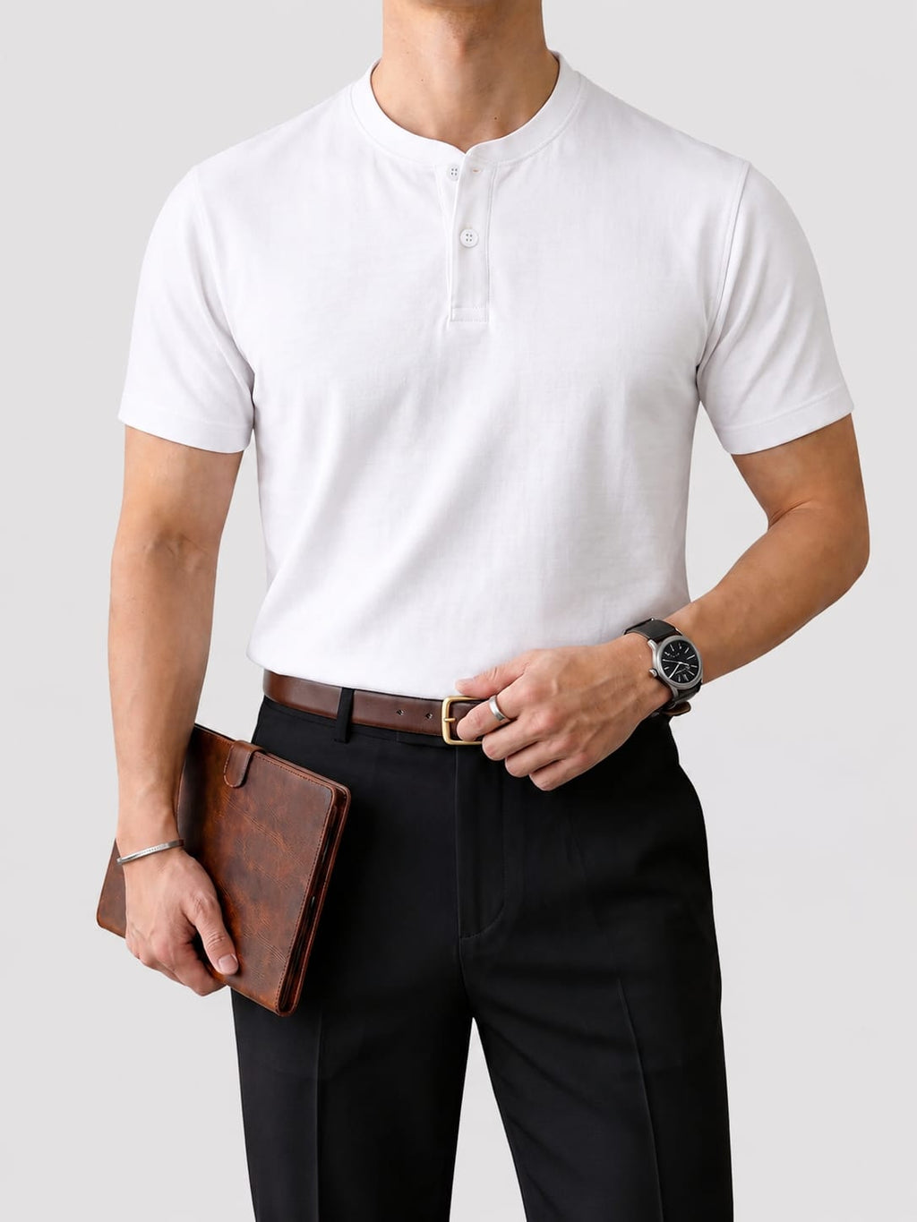 munVR Tapered Fit Off White Henley