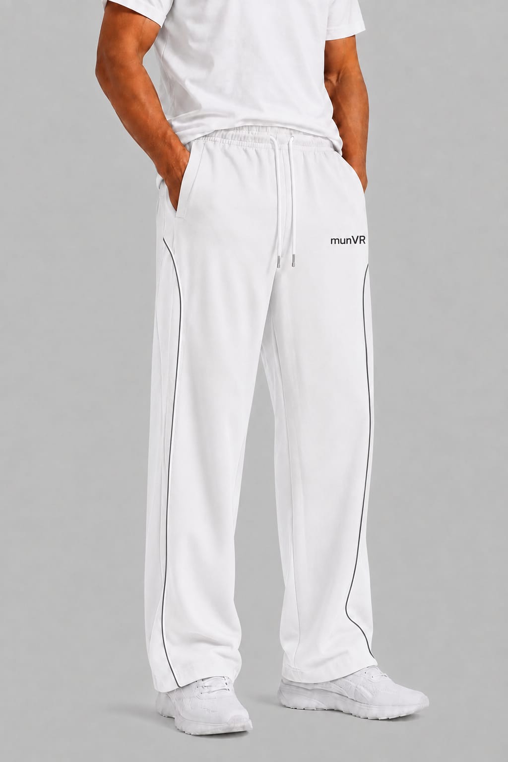 munVR White ARC track pants