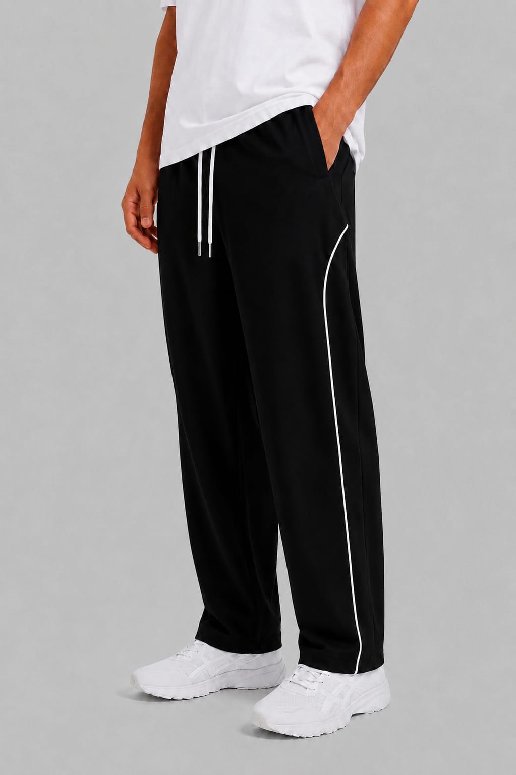 munVR Black Arc Track Pants