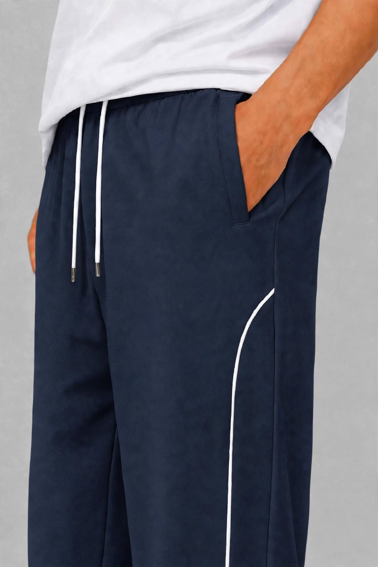 munVR navy Arc Track Pants