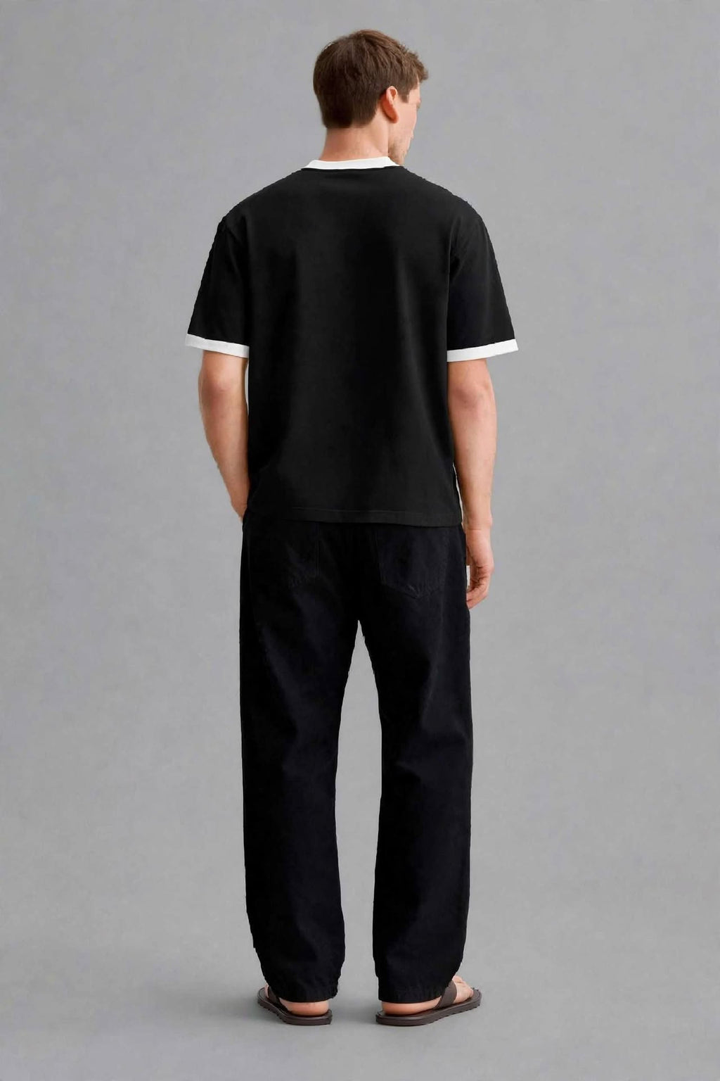 munVR Black Ft White Ringer Tshirt