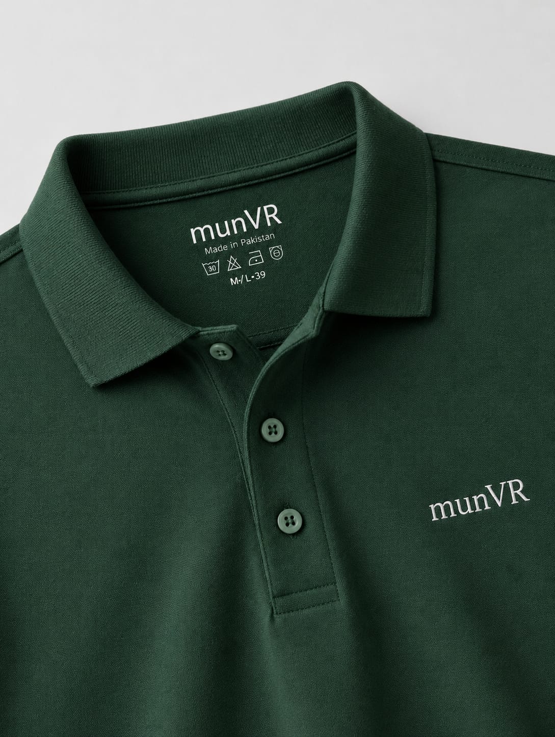 munVR GREEN Stitchless Polo