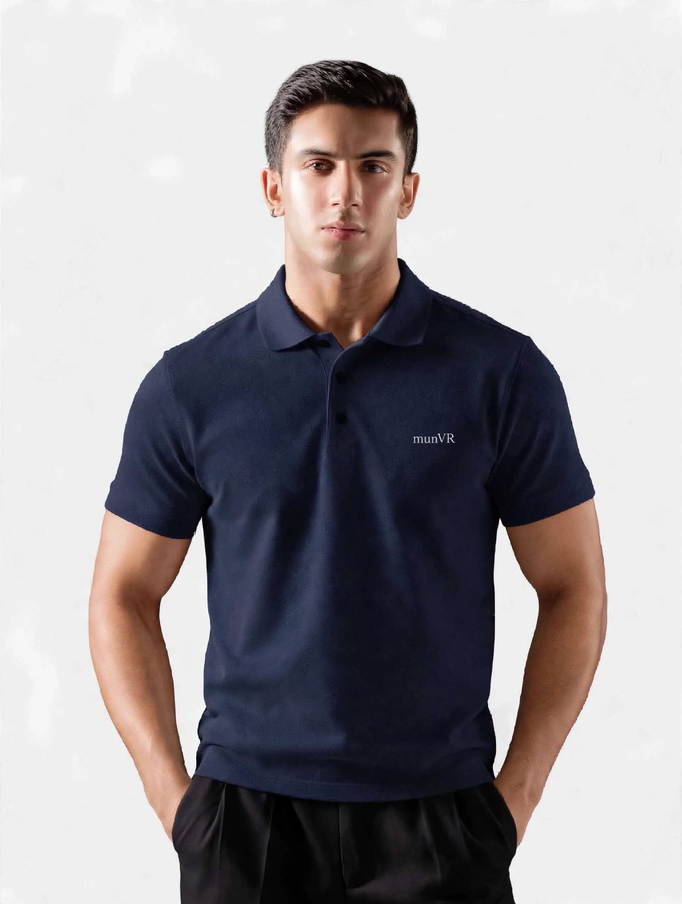munVR NAVY Stitchless Polo