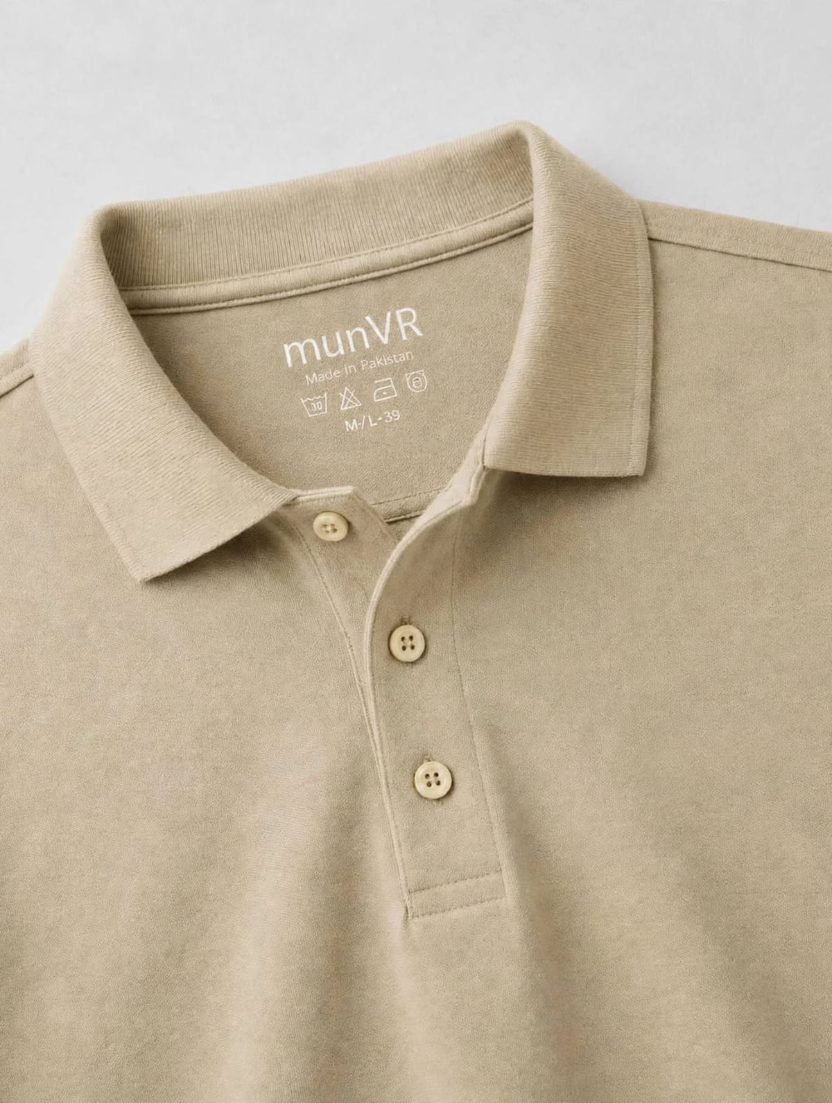 Rich Beige Pique Polo Shirt - Classic Minimal Fit | m u n V R