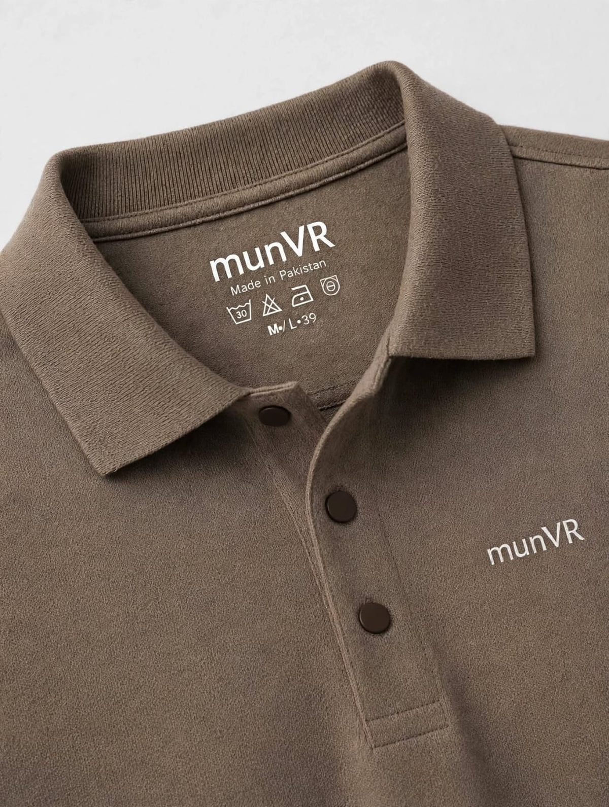 munVR BROWN Stitchless Polo